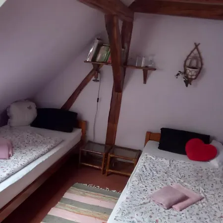 Hájovna U Dubu 3* Karlštejn